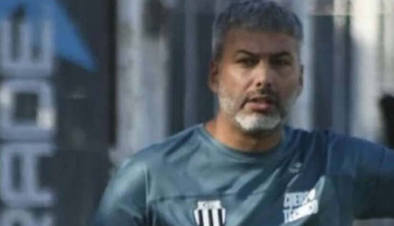 Separan al DT de Liniers tras ser denunciado por pedirle fotos íntimas a un menor