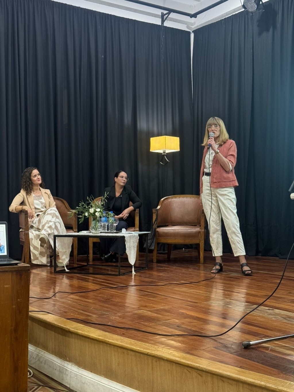 Exitosa primera charla en el marco de la Fiesta del Olivo