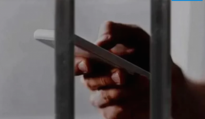 El massismo tambi&eacute;n present&oacute; una ley para prohibir los celulares en las c&aacute;rceles bonaerenses