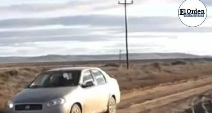 &iquest;Sab&iacute;as que muchos maestros usan sus propios autos para llegar a escuelas aisladas, enfrentando caminos de tierra y barro todos los d&iacute;as?