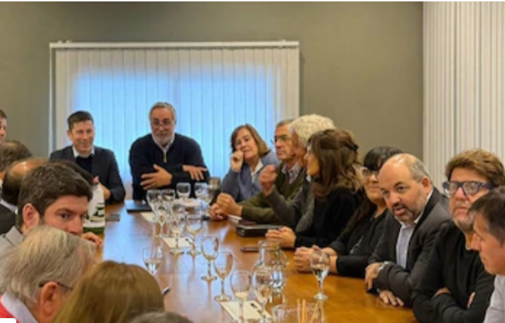 Cónclave radical en La Plata con definiciones: “No estamos de oferta “”