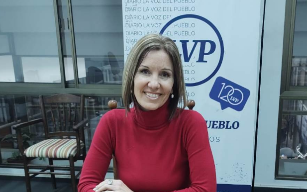 Diana Arias y un camino literario que la lleva hasta el Parlamento Europeo