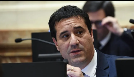 Abad cargó contra las candidaturas testimoniales: “Una burla abierta hacia quienes votan”