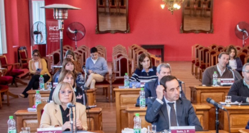 Una delegada Regional de IOMA no se presentó en el Concejo y hubo críticas de Juntos