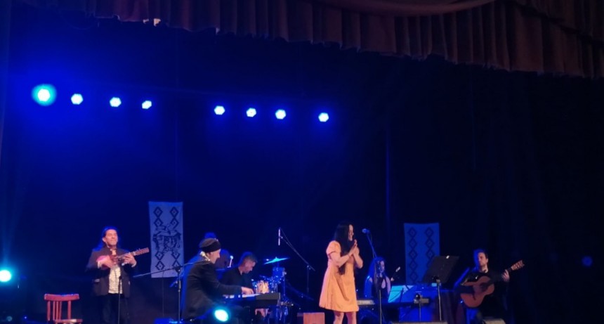 Fiesta Nacional de las llanuras: Cierre de lujo anoche en el Teatro Español