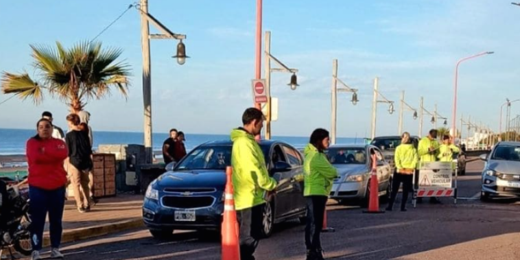 Combate a los ruidos molestos en las calles de Monte Hermoso: lo que dice la nueva normativa para los escapes de autos y motos